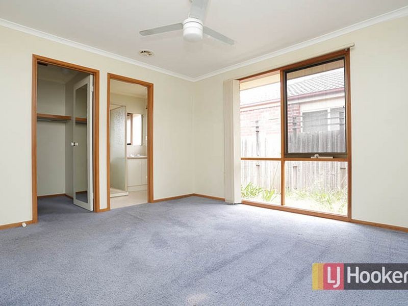 30 Coolabah Crescent, Hoppers Crossing VIC 3029