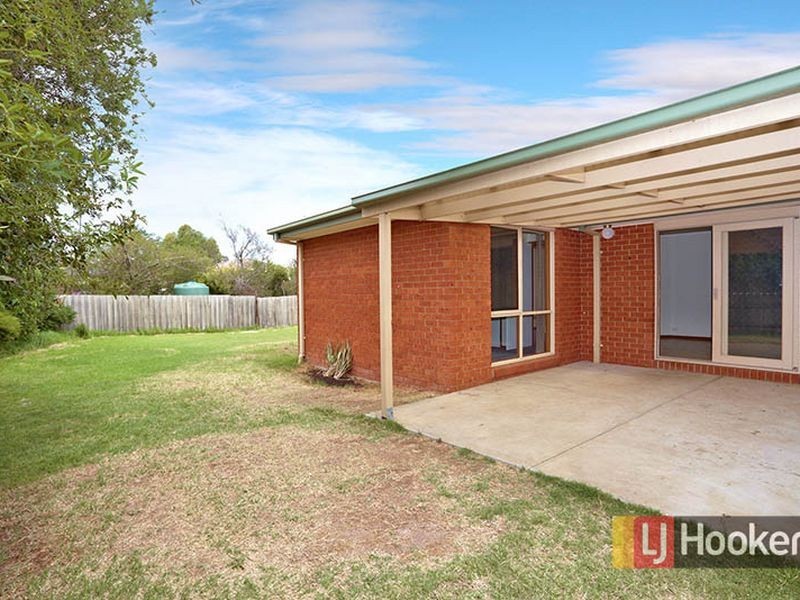 30 Coolabah Crescent, Hoppers Crossing VIC 3029