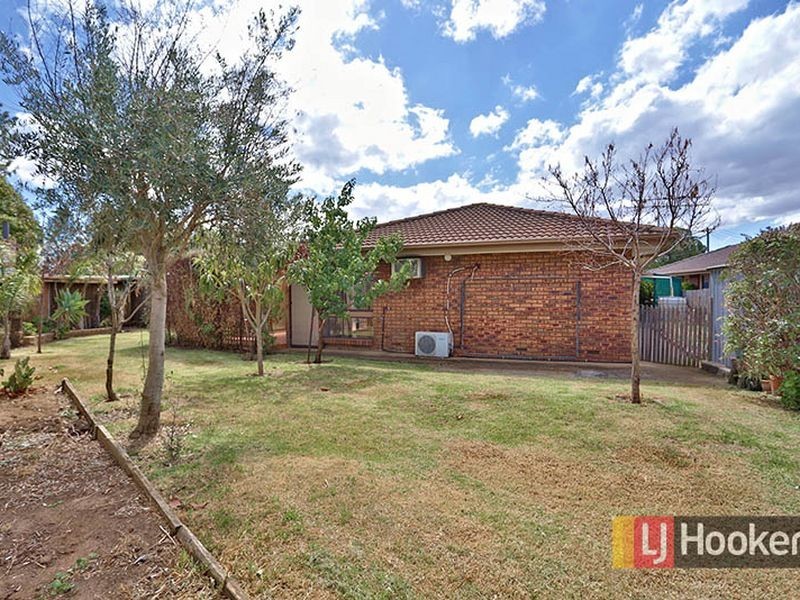 2 Hawk Court, Werribee VIC 3030