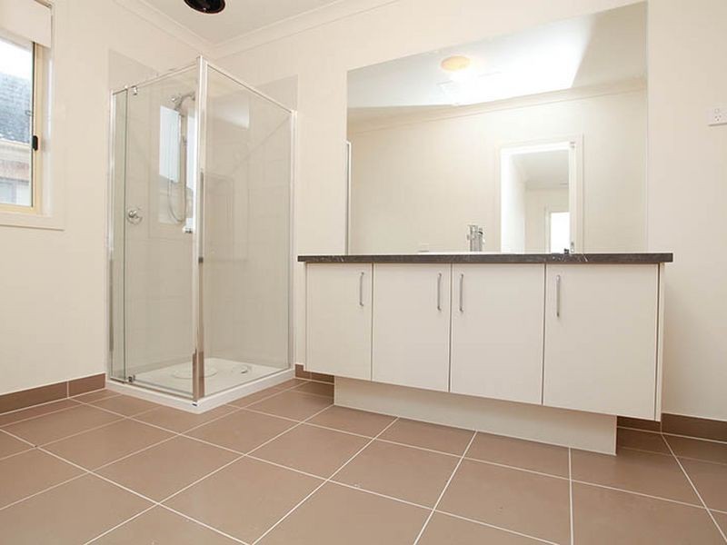 225 Sanctuary Lakes South Boulevard, Sanctuary Lakes VIC 3030