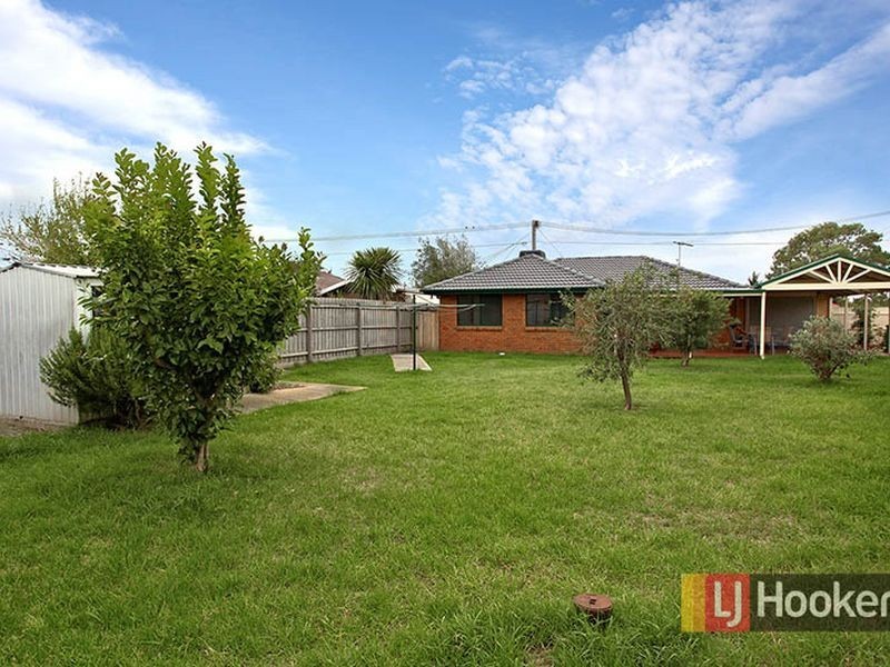 9 Sanderling Street, Werribee VIC 3030