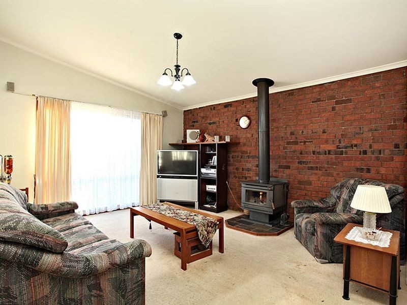 11 Thoroughbred Avenue, Werribee VIC 3030