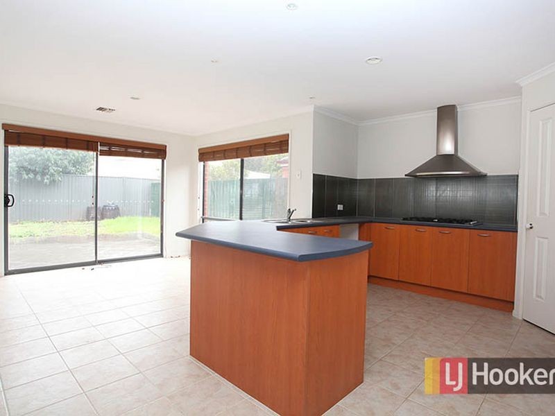 30 Bridgewater Way, Truganina VIC 3029