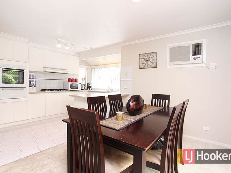 36 Callander Crescent, Hoppers Crossing VIC 3029