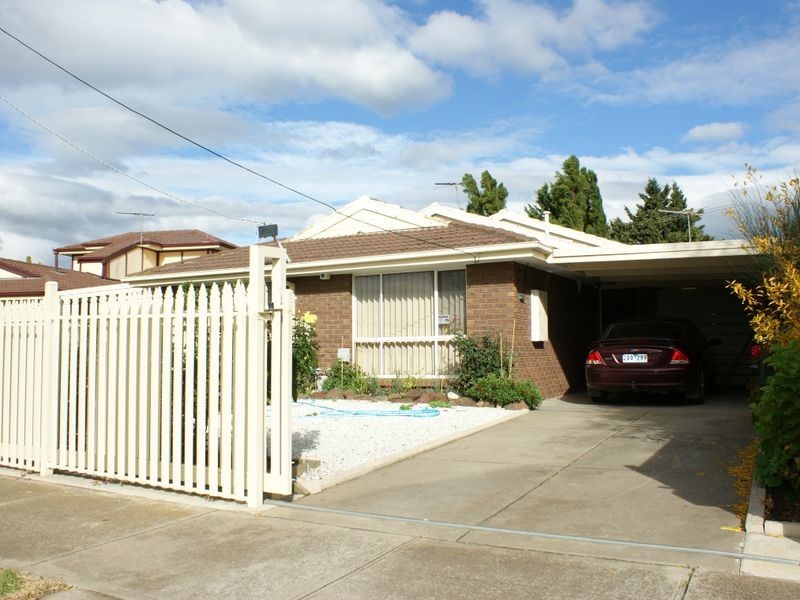 2/55 Rowes Road, Werribee VIC 3030