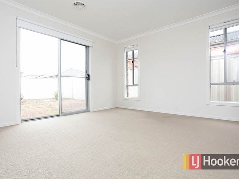 1 Bushfield Road, Truganina VIC 3029