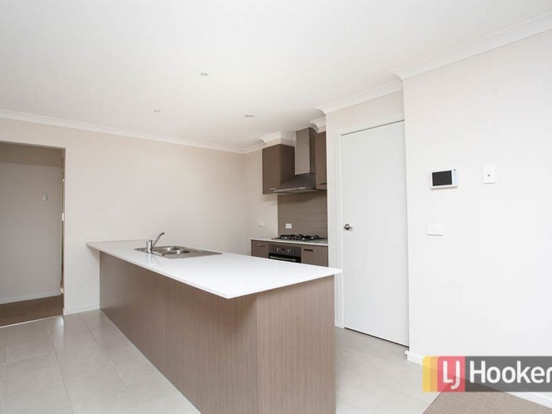 1 Bushfield Road, Truganina VIC 3029