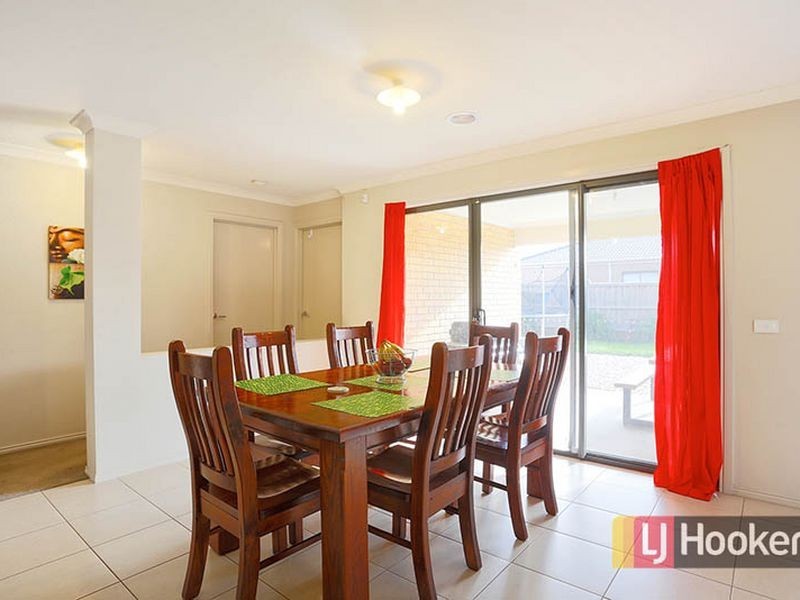 56 Fongeo Drive, Point Cook VIC 3030