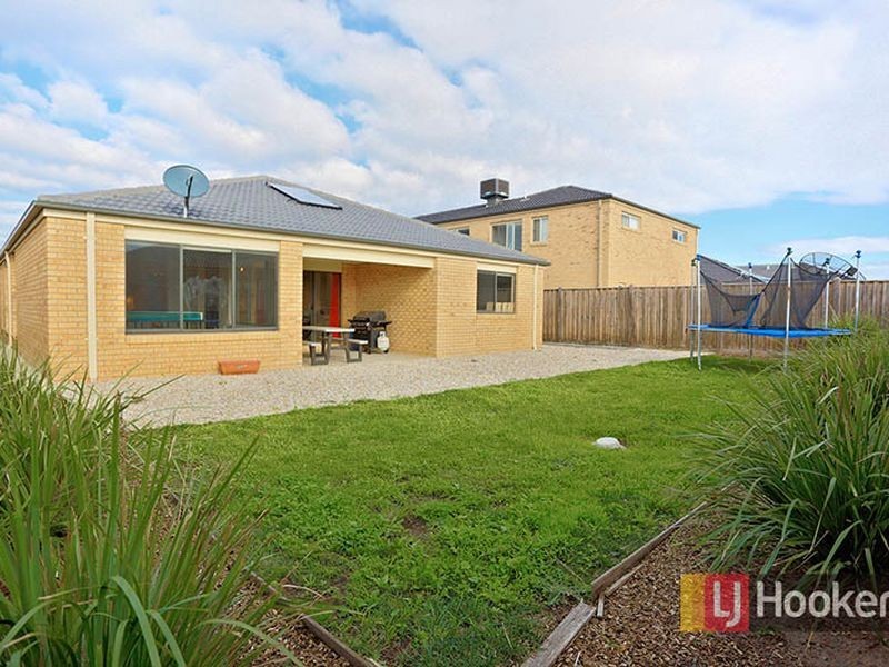 56 Fongeo Drive, Point Cook VIC 3030