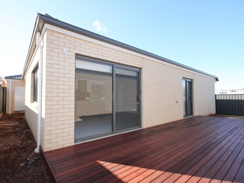 19 Chartwell Avenue, Truganina VIC 3029