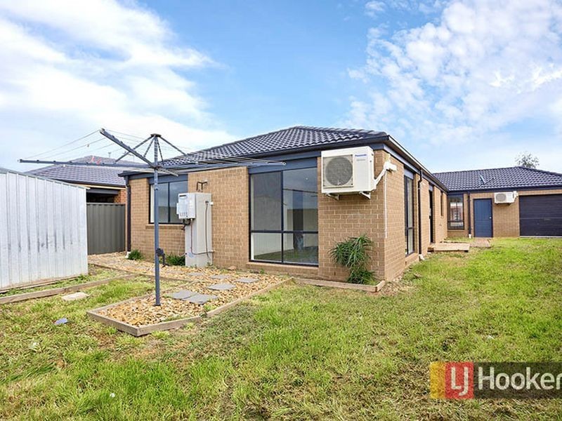 14 Brockwell Crescent, Wyndham Vale VIC 3024