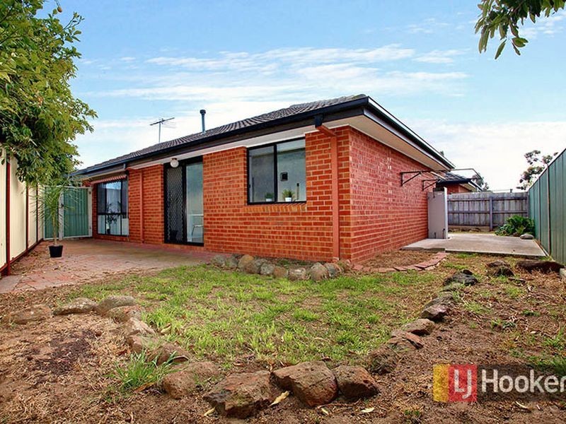 2/4 Paruna Place, Hoppers Crossing VIC 3029