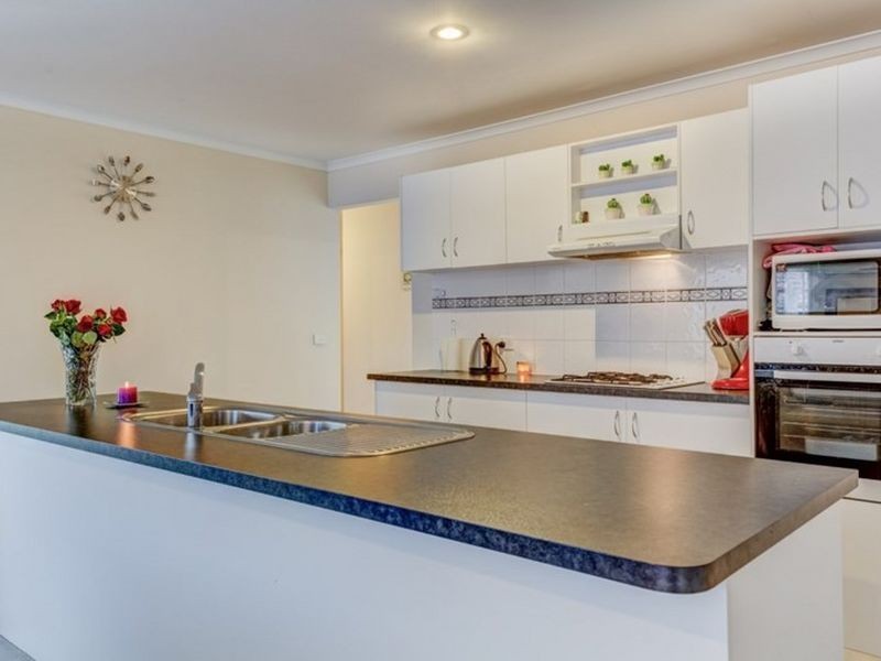 73 Baden Powell Drive, Tarneit VIC 3029