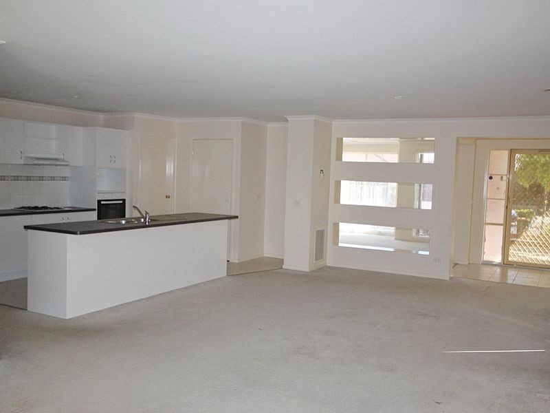 73 Baden Powell Drive, Tarneit VIC 3029