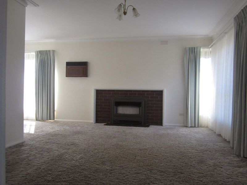 14 Barrot Avenue, Hoppers Crossing VIC 3029