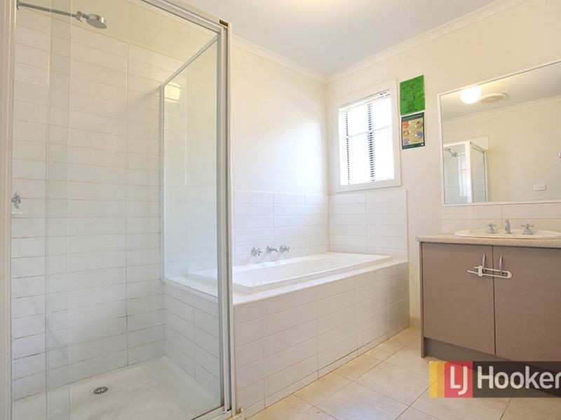 32 Talliver Terrace, Truganina VIC 3029