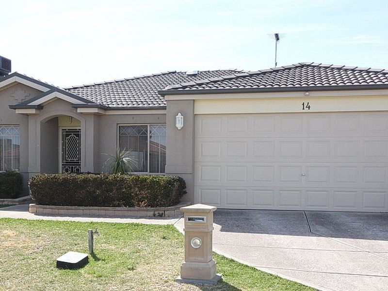 14 Finchley Park Crescent, Tarneit VIC 3029