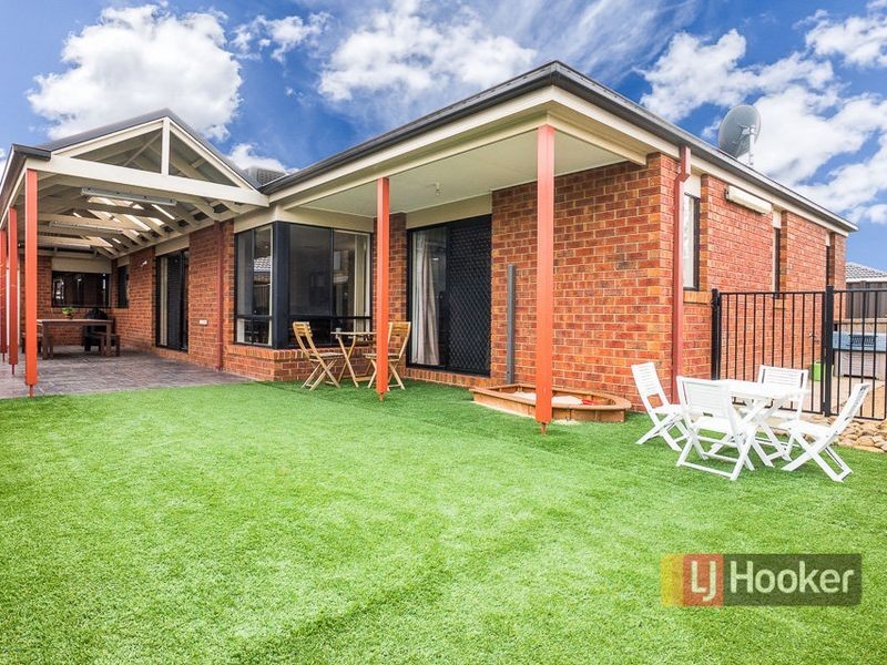 27 Condamine Avenue, Wyndham Vale VIC 3024