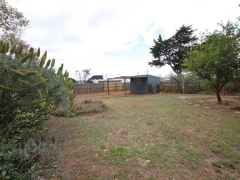 39 Tyrone Street, Werribee VIC 3030