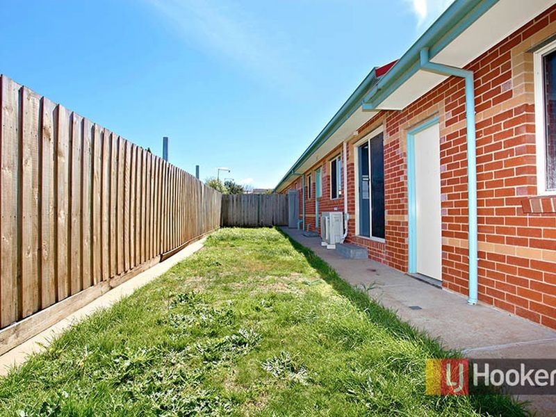 2/86 Hogans Road, Hoppers Crossing VIC 3029