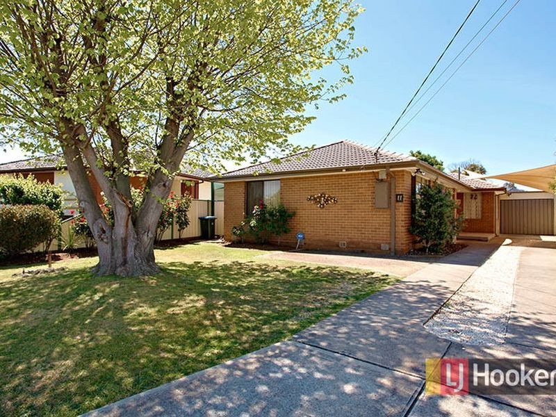11 Warrenwood Avenue, Hoppers Crossing VIC 3029