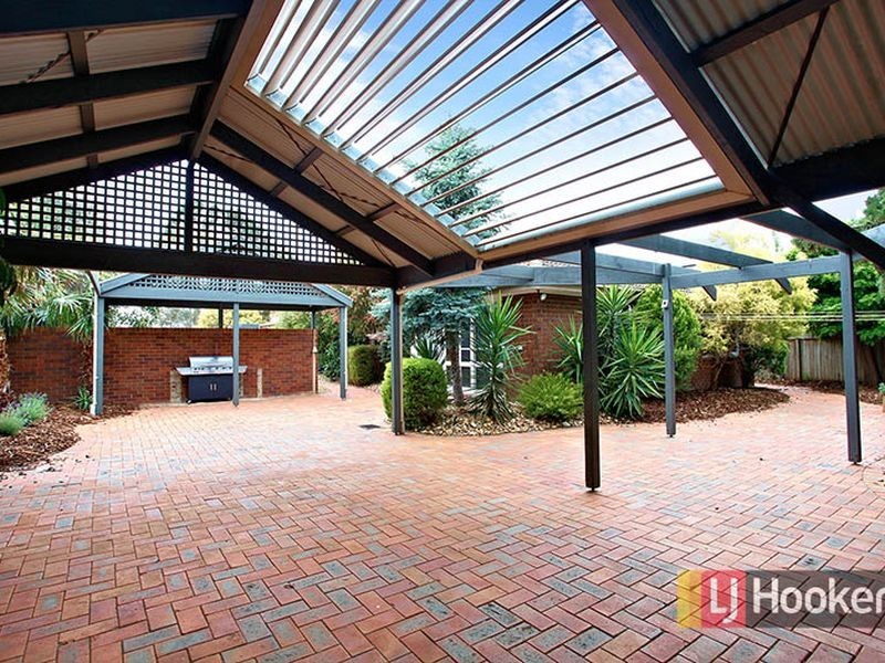 3 Parklands Grove, Werribee VIC 3030