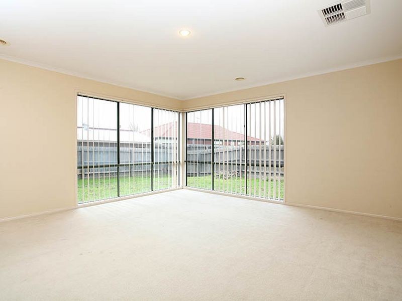 40 Thomas Carr Drive, Tarneit VIC 3029