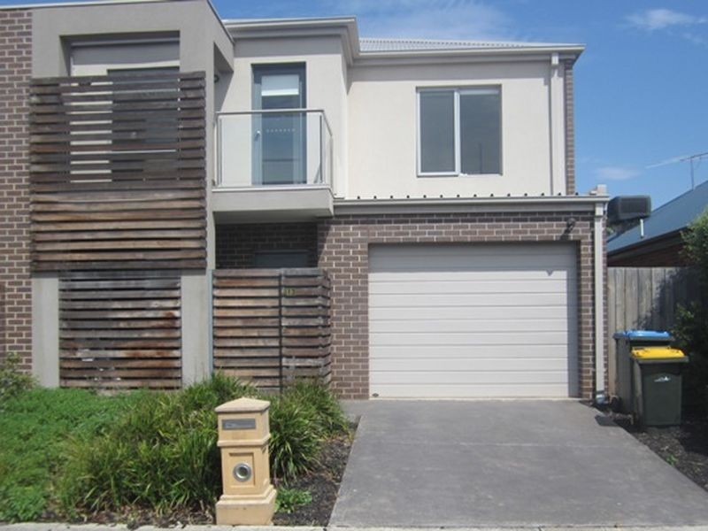 13 Creswick Drive, Point Cook VIC 3030