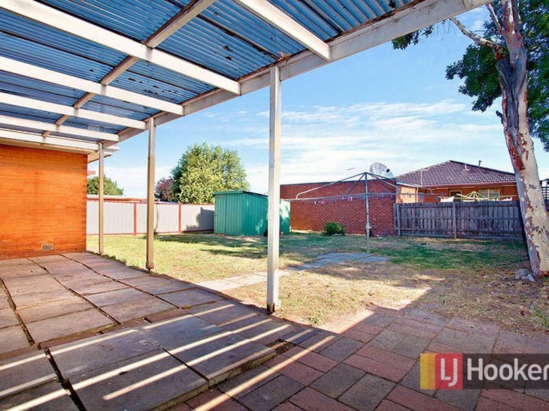 29 Fourth Avenue, Hoppers Crossing VIC 3029
