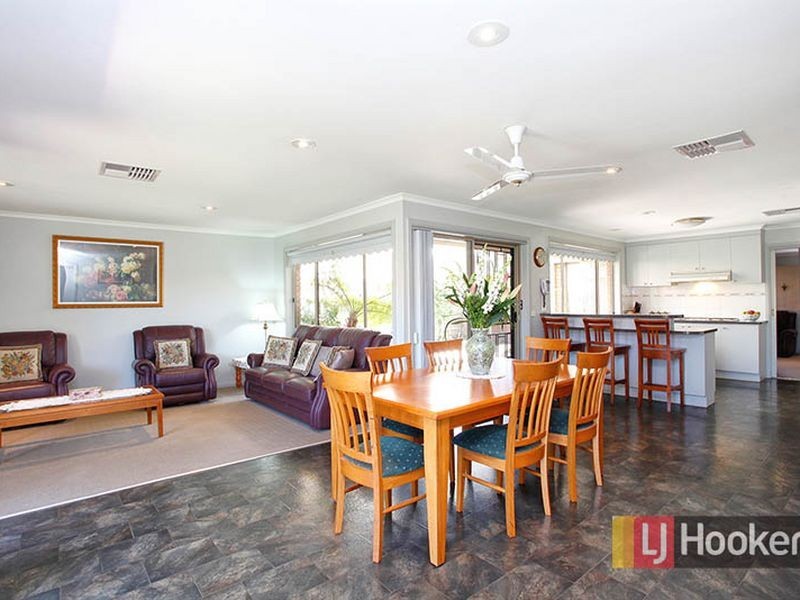 5 Trevino Close, Hoppers Crossing VIC 3029