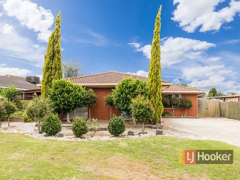 12 Thoroughbred Avenue, Werribee VIC 3030