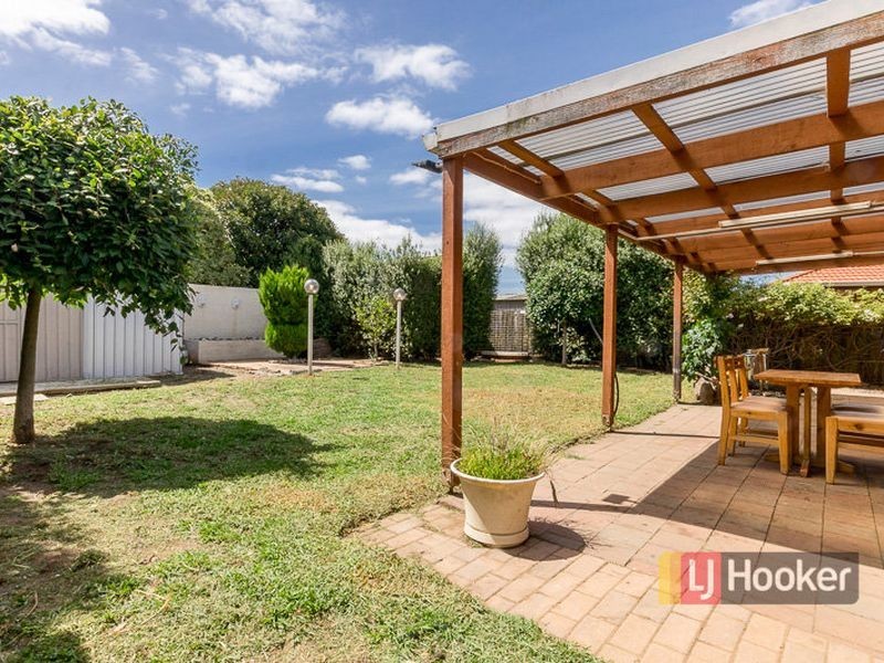 12 Thoroughbred Avenue, Werribee VIC 3030