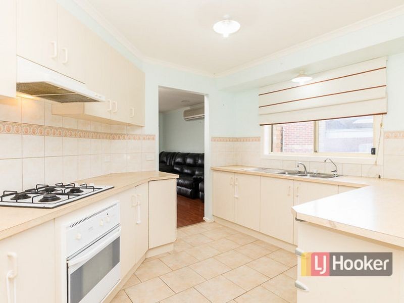 12 Carshalton Court, Hoppers Crossing VIC 3029