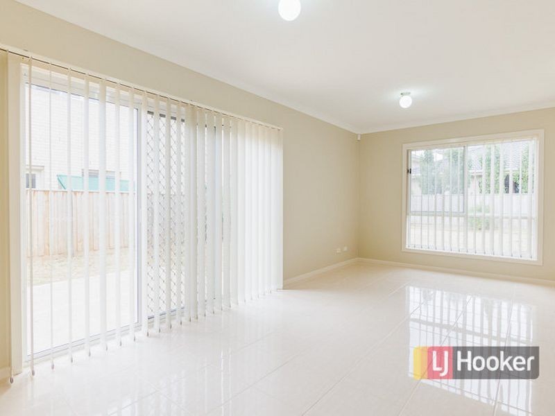 45 Sanctuary Lakes East Boulevard, Sanctuary Lakes VIC 3030