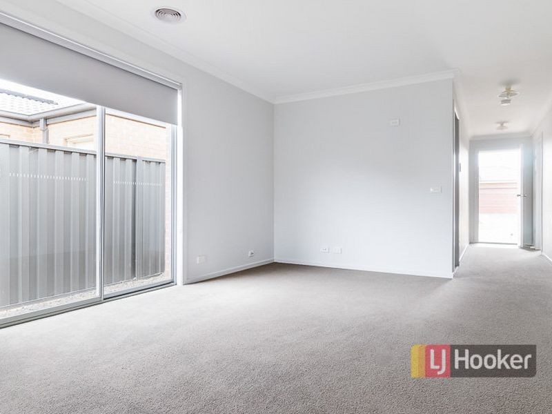 11 Grovedale Way, Wyndham Vale VIC 3024