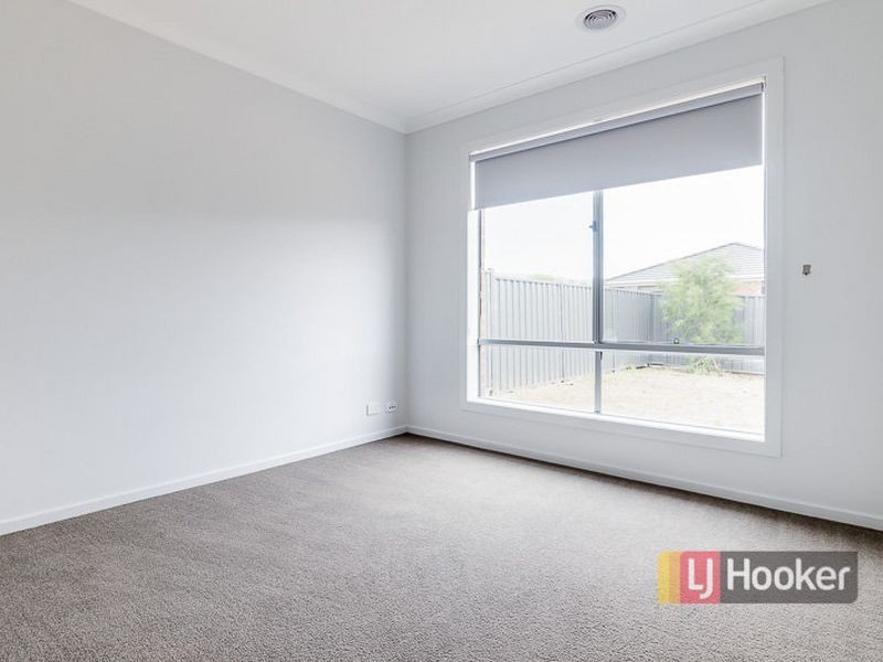 11 Grovedale Way, Wyndham Vale VIC 3024