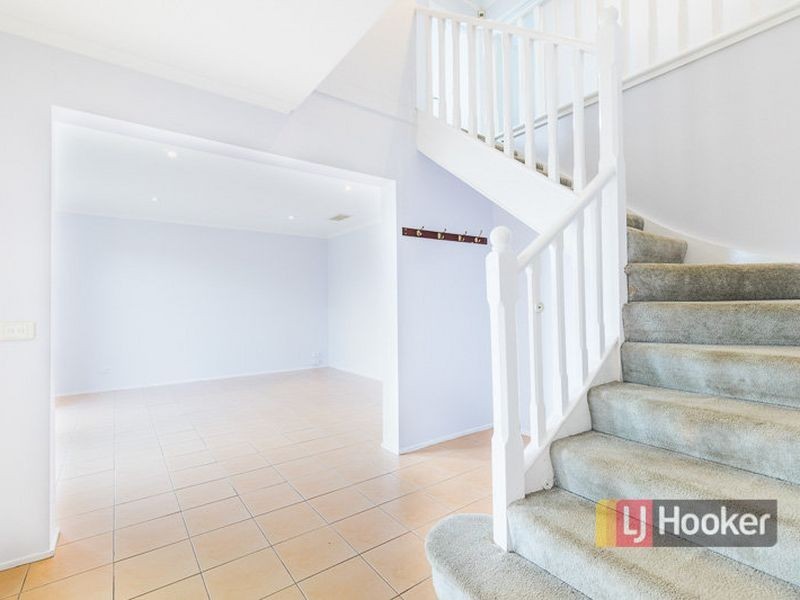 122 Wilmington Avenue, Hoppers Crossing VIC 3029