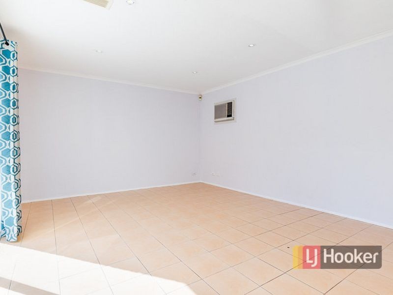 122 Wilmington Avenue, Hoppers Crossing VIC 3029