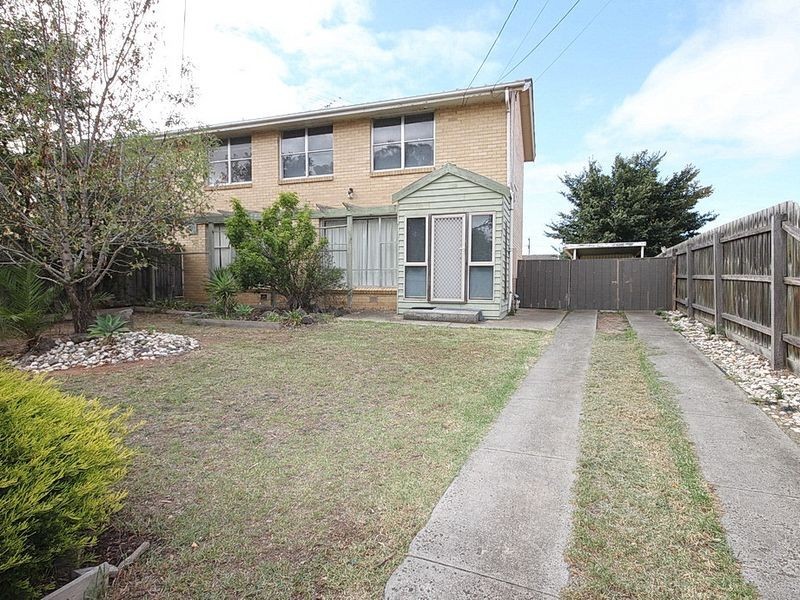 11 Golden Avenue, Werribee VIC 3030