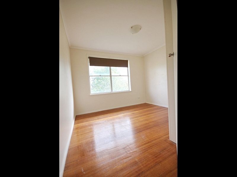 11 Golden Avenue, Werribee VIC 3030