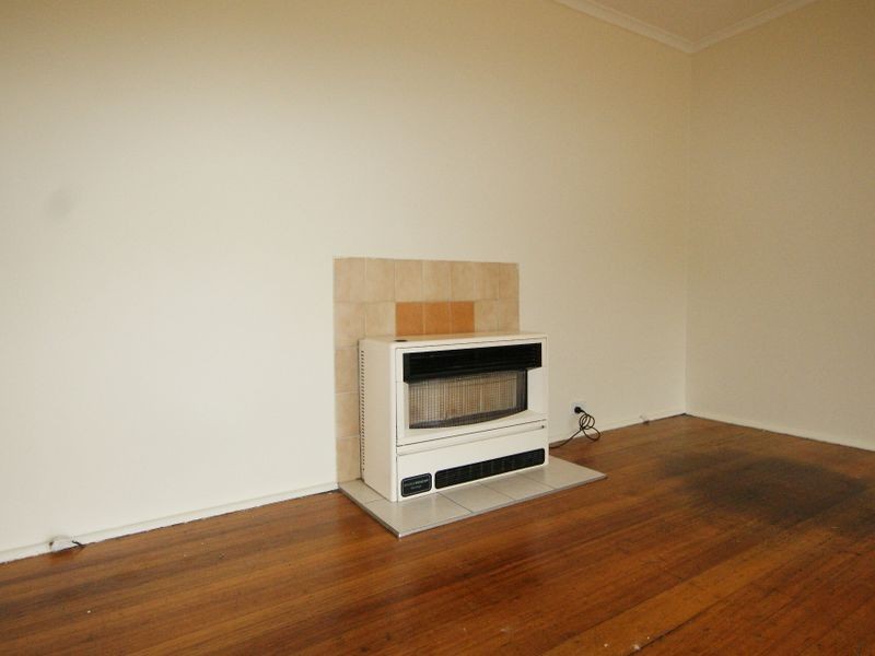 9 Golden Avenue, Werribee VIC 3030