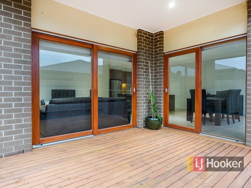 36 Timbarra Drive, Werribee VIC 3030