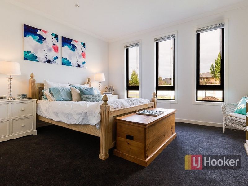 16 Signature Boulevard, Point Cook VIC 3030