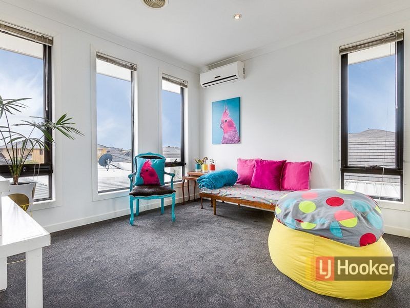 16 Signature Boulevard, Point Cook VIC 3030