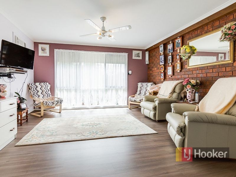 2/5 Enfield Avenue, Werribee VIC 3030