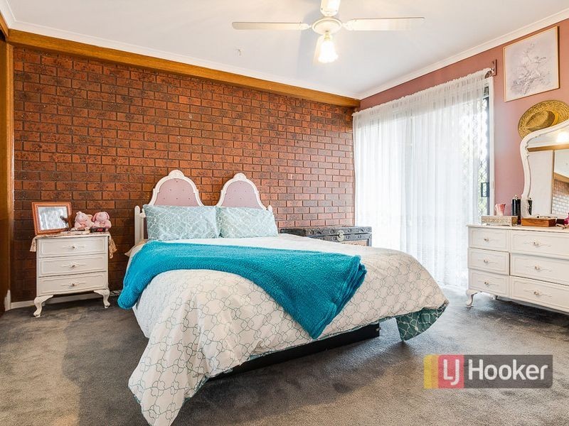 2/5 Enfield Avenue, Werribee VIC 3030