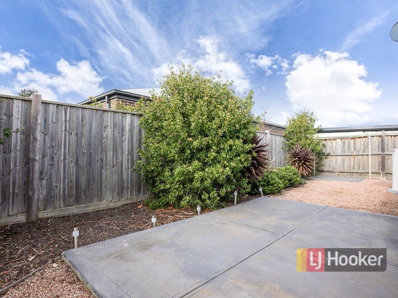 6 Peppers Avenue, Point Cook VIC 3030