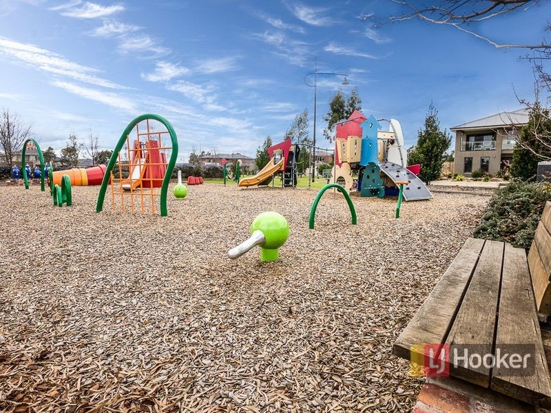 6 Peppers Avenue, Point Cook VIC 3030