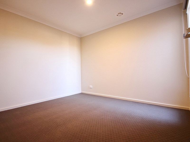 30 Yates Avenue, Truganina VIC 3029