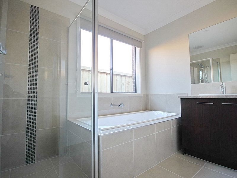 30 Yates Avenue, Truganina VIC 3029